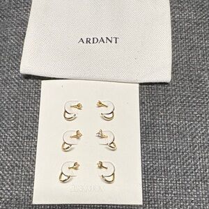 ARDANT Gold Earrings Set